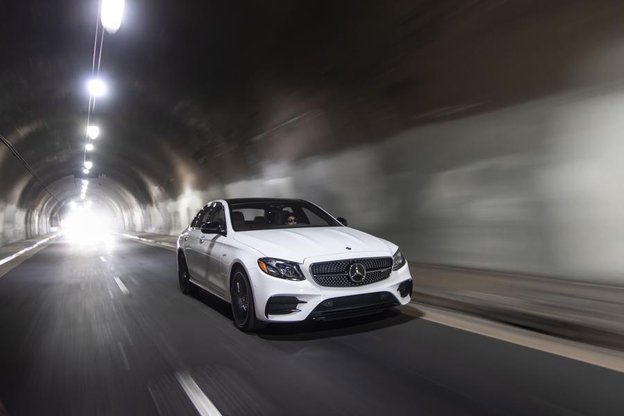  Mercedes-AMG E53 4Matic+ 2018 года  (NA) (фото 10 из 40)